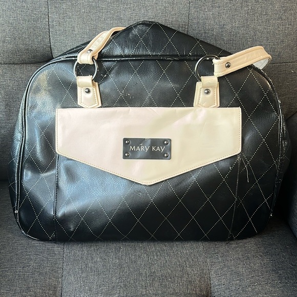 Vintage black and ivory Mary Kay demo bag. - Picture 1 of 2
